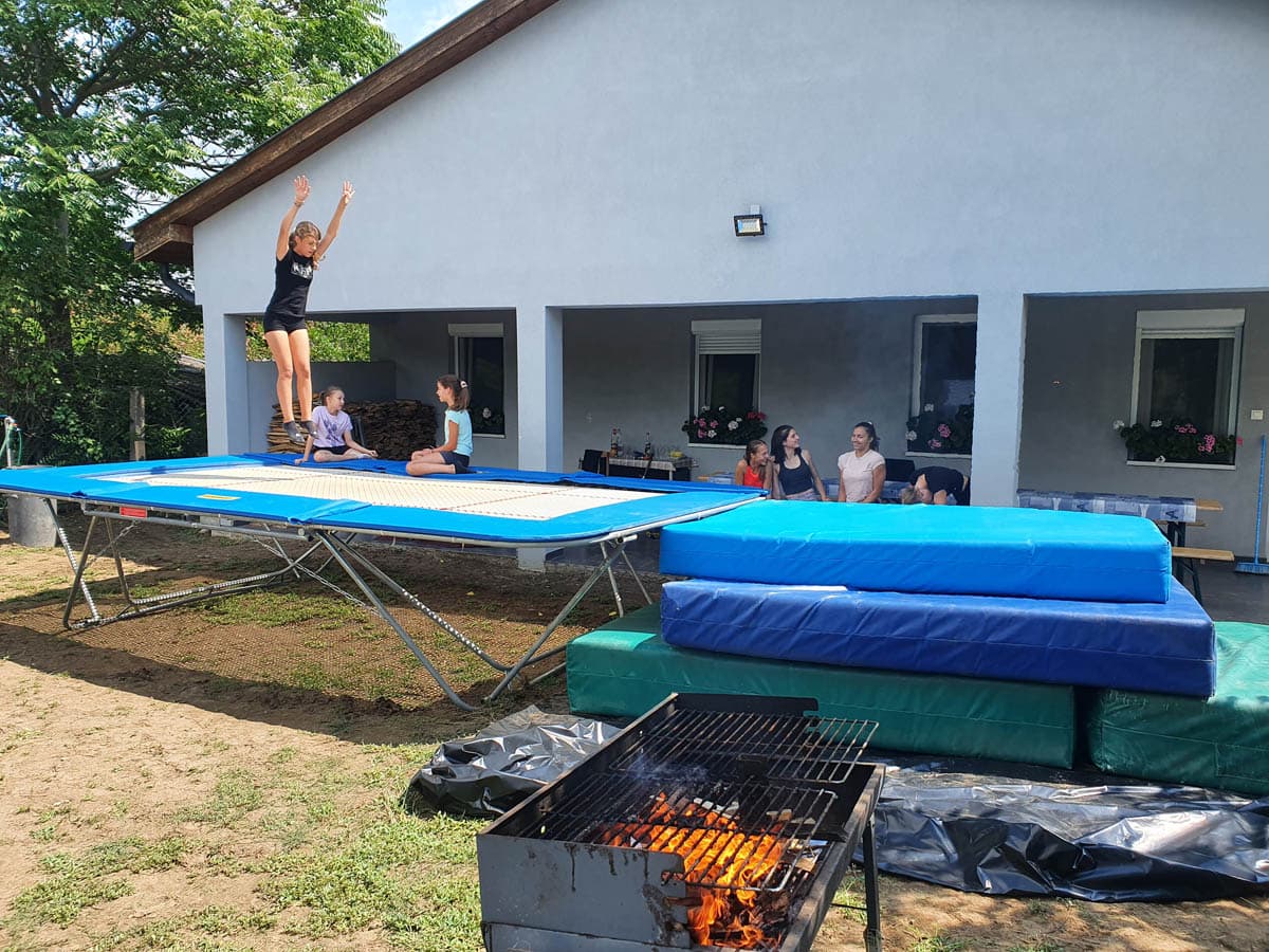 Gumiasztal tábor