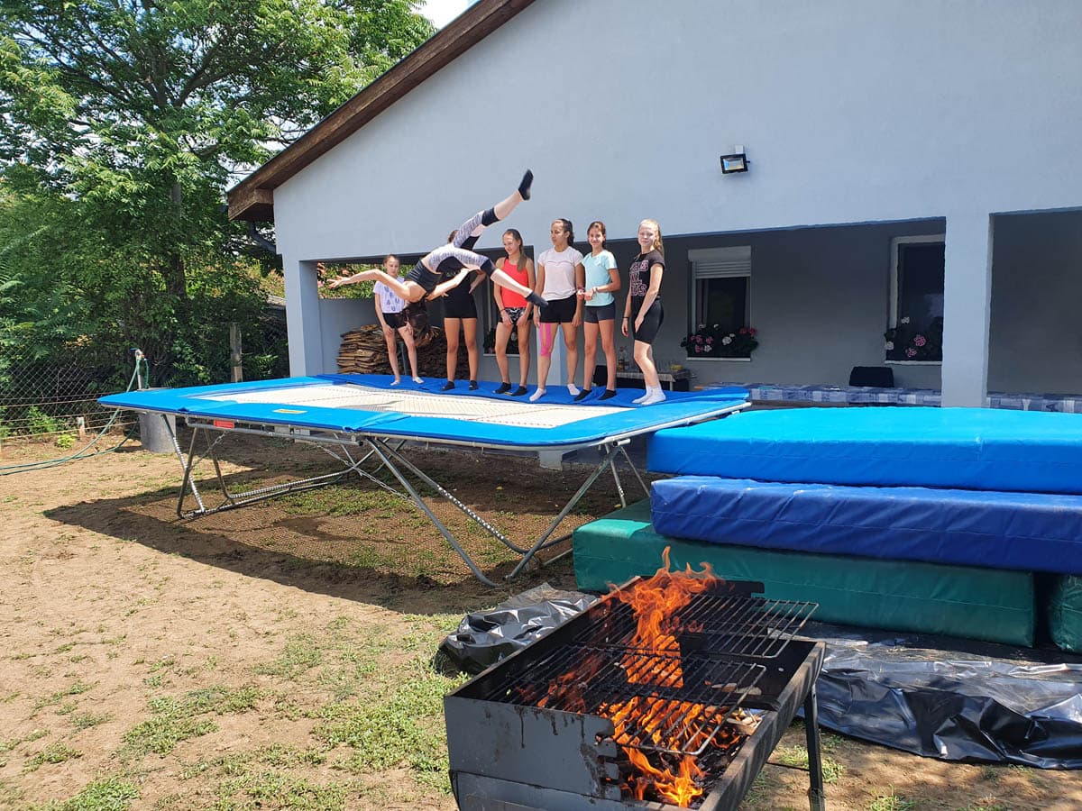 Gumiasztal tábor