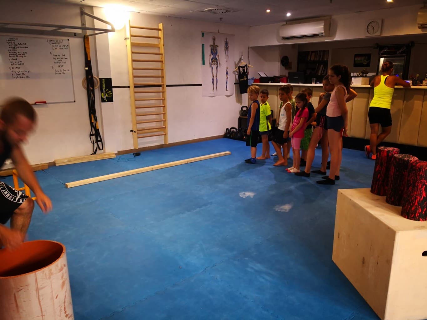 10